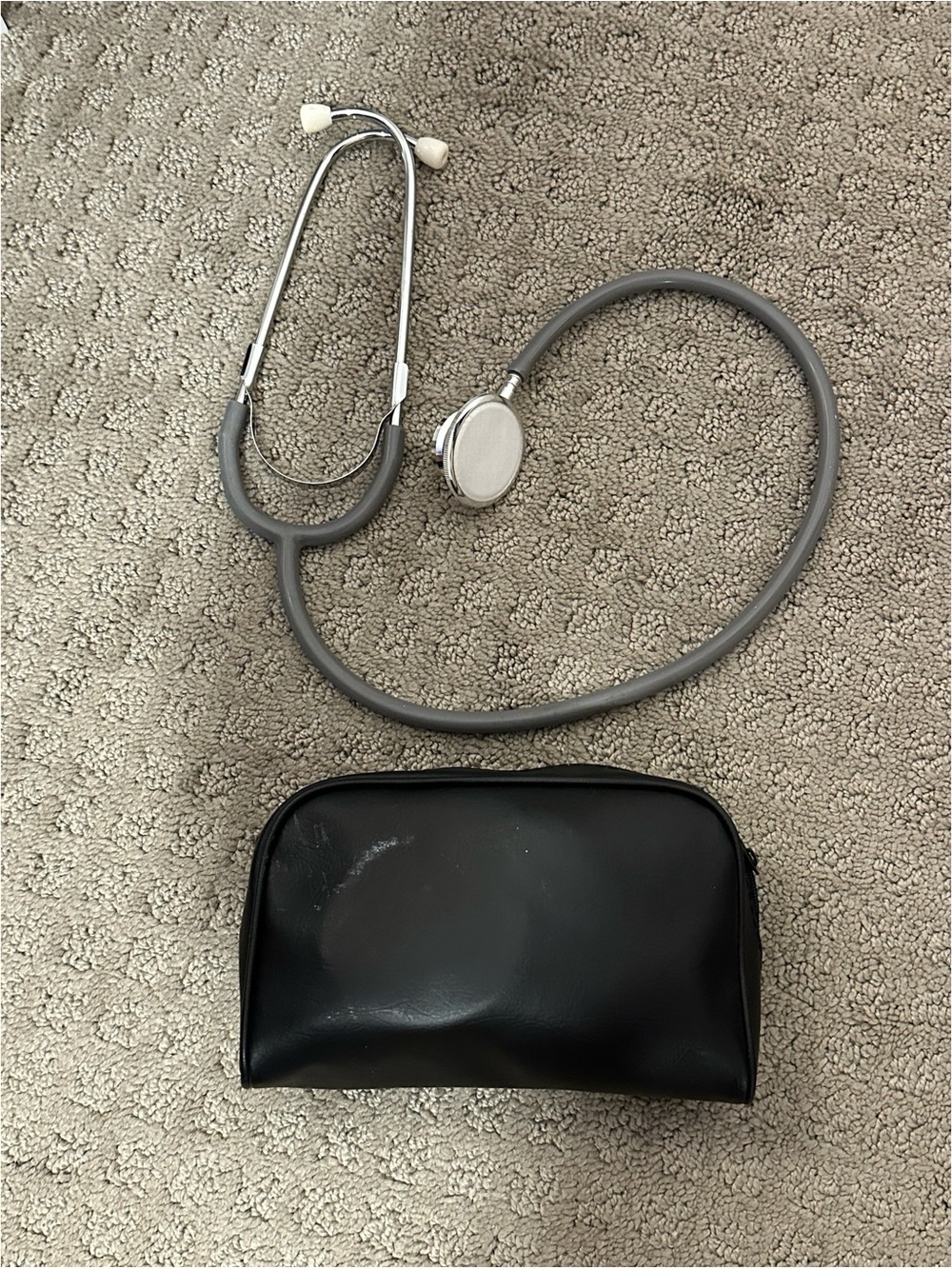 NEW Henry Schein Manual Blood Pressure Cuff & Stethoscope Kit with Carrying Case